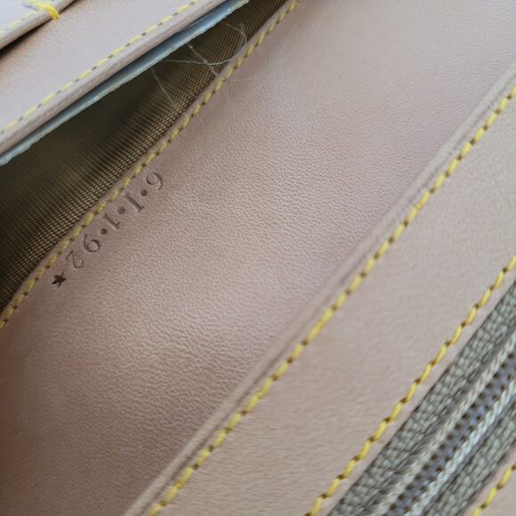 Hunting World Vintage Designer Tan Green Wallet Italian Retro Nylon Leather - Picture 9 of 11